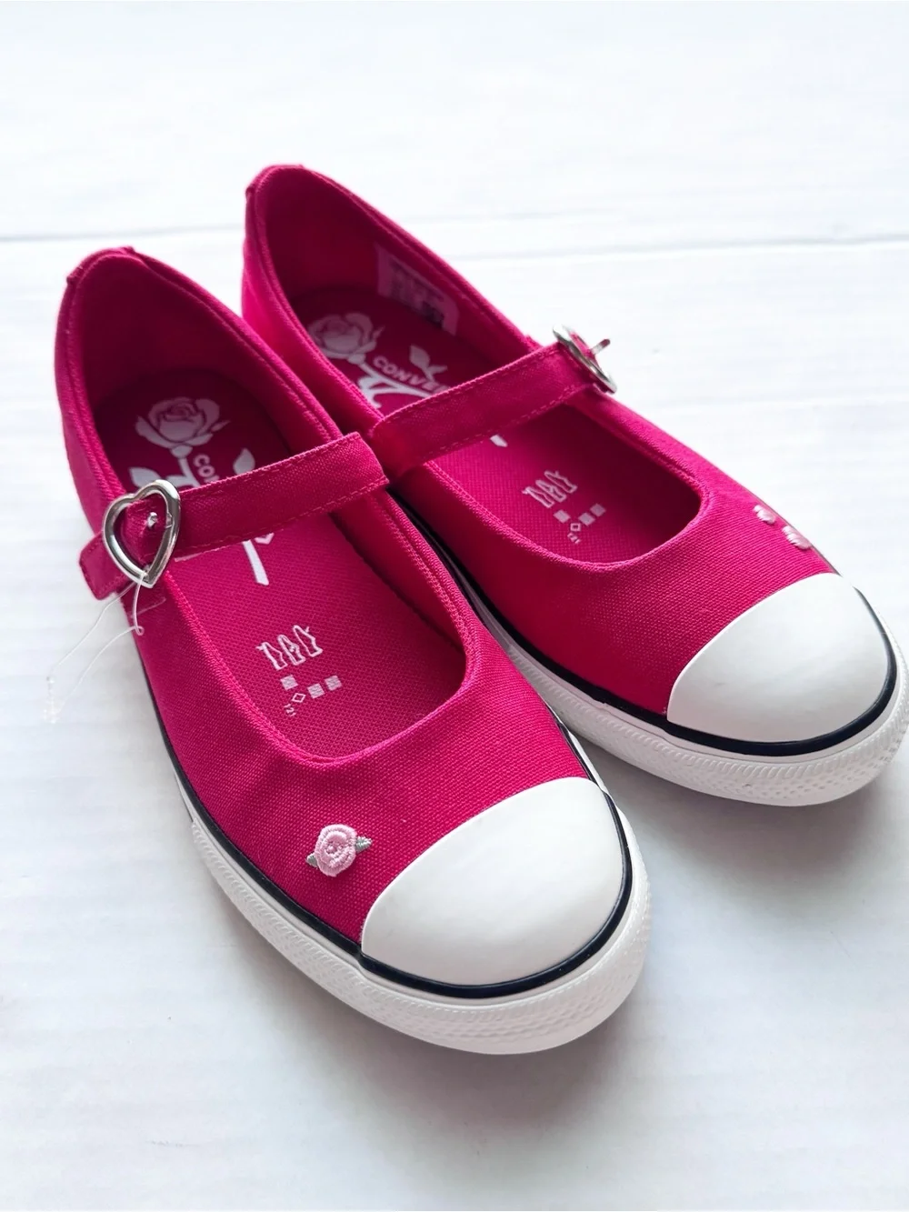 Converse New' Chuck Taylor All Star Dainty Mary Jane Sneaker NWOT
